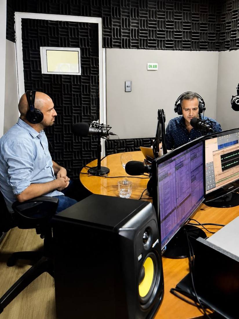 Entrevista de Rodrigo Gutiérrez en Radio Universo