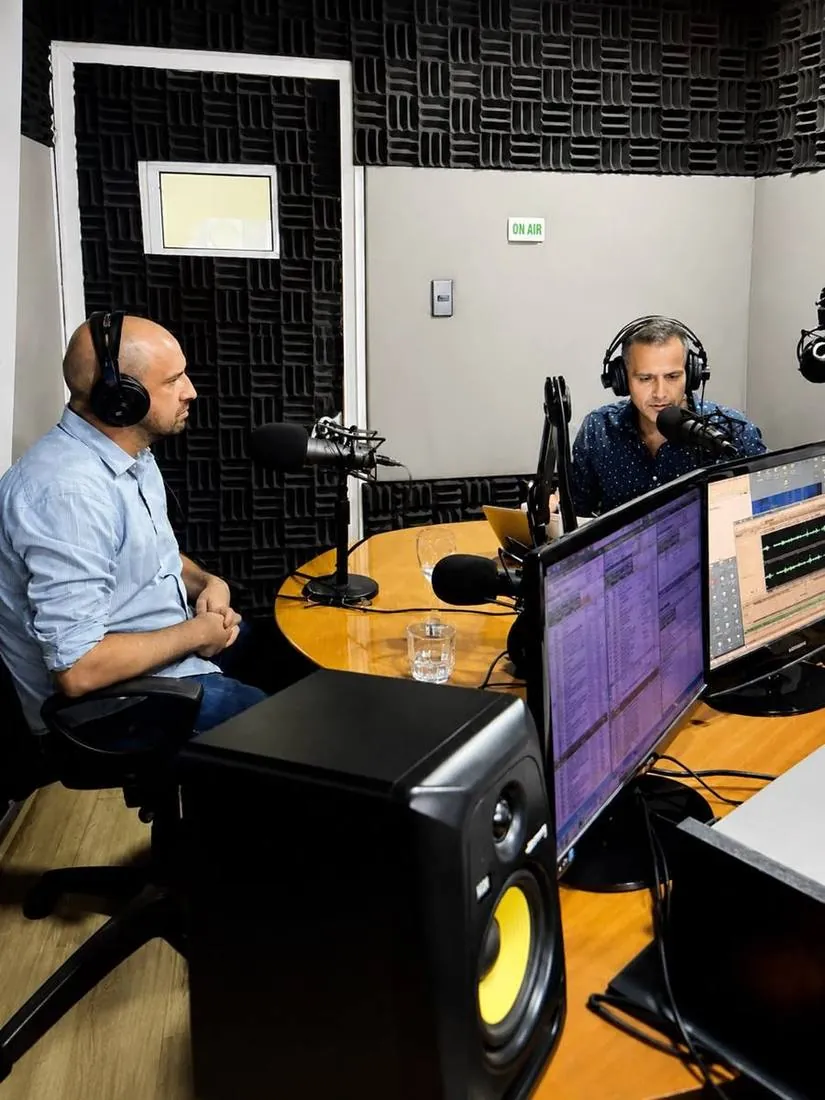 Entrevista de Rodrigo Gutiérrez en Radio Universo